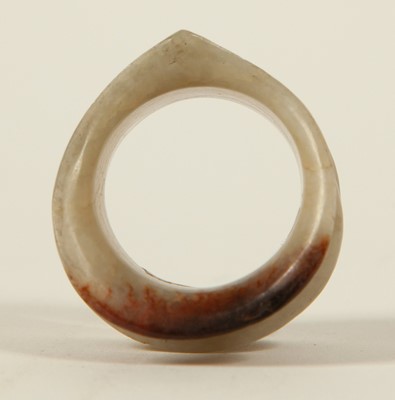 Lot 24 - A Chinese Jade Thumb Ring