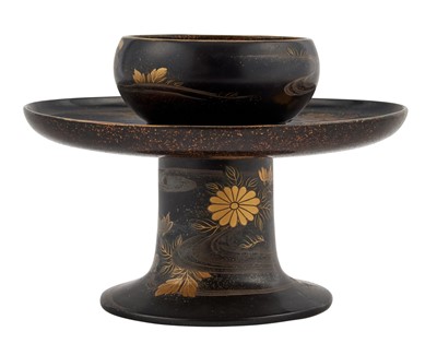 Lot 199 - Japanese Lacquer Tea Bowl Stand