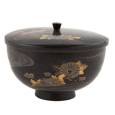 Lot 198 - Japanese Lacquer Bowl and Cover, Edo Period