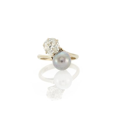Lot 79 - White Gold, Semi-Baroque Gray Cultured Pearl and Diamond Crossover Ring