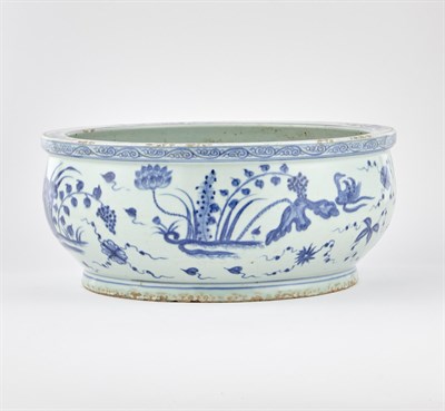 Lot 231 - A Chinese Blue and White Porcelain Planter