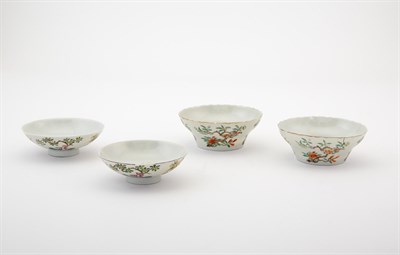 Lot 297 - A Pair of Chinese Enameled Porcelain Bowls and Covers