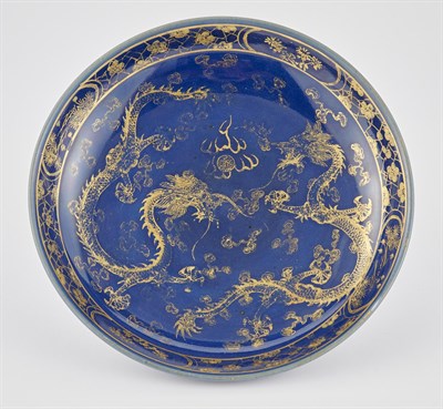 Lot 286 - A Chinese Gilt Decorated Powder Blue Porcelain Dish