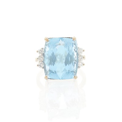 Lot 41 - White Gold, Aquamarine and Diamond Ring
