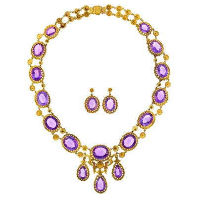 Lot 54 - Antique Gold and Amethyst Necklace and Pair of Pendant-Earclips