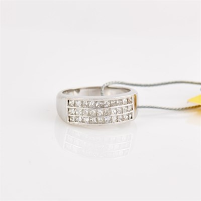 Lot 148 - Diamond Ring, 30 diamonds about 1.20 cts., 18K...