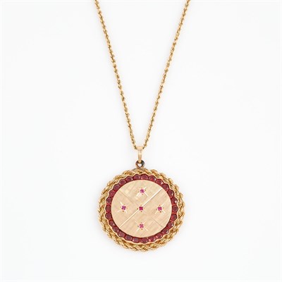 Lot 202 - Gold and Stone Pendant and Neck Chain, 14K 13...