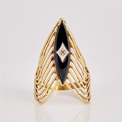 Lot 348 - Gold and Stone Ring, 14K 4 dwt. all