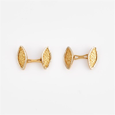 Lot 401 - Two Gold Cuff Links, 18K 3 dwt.