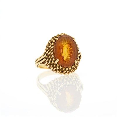 Lot 1292 - Gold and Citrine Ring