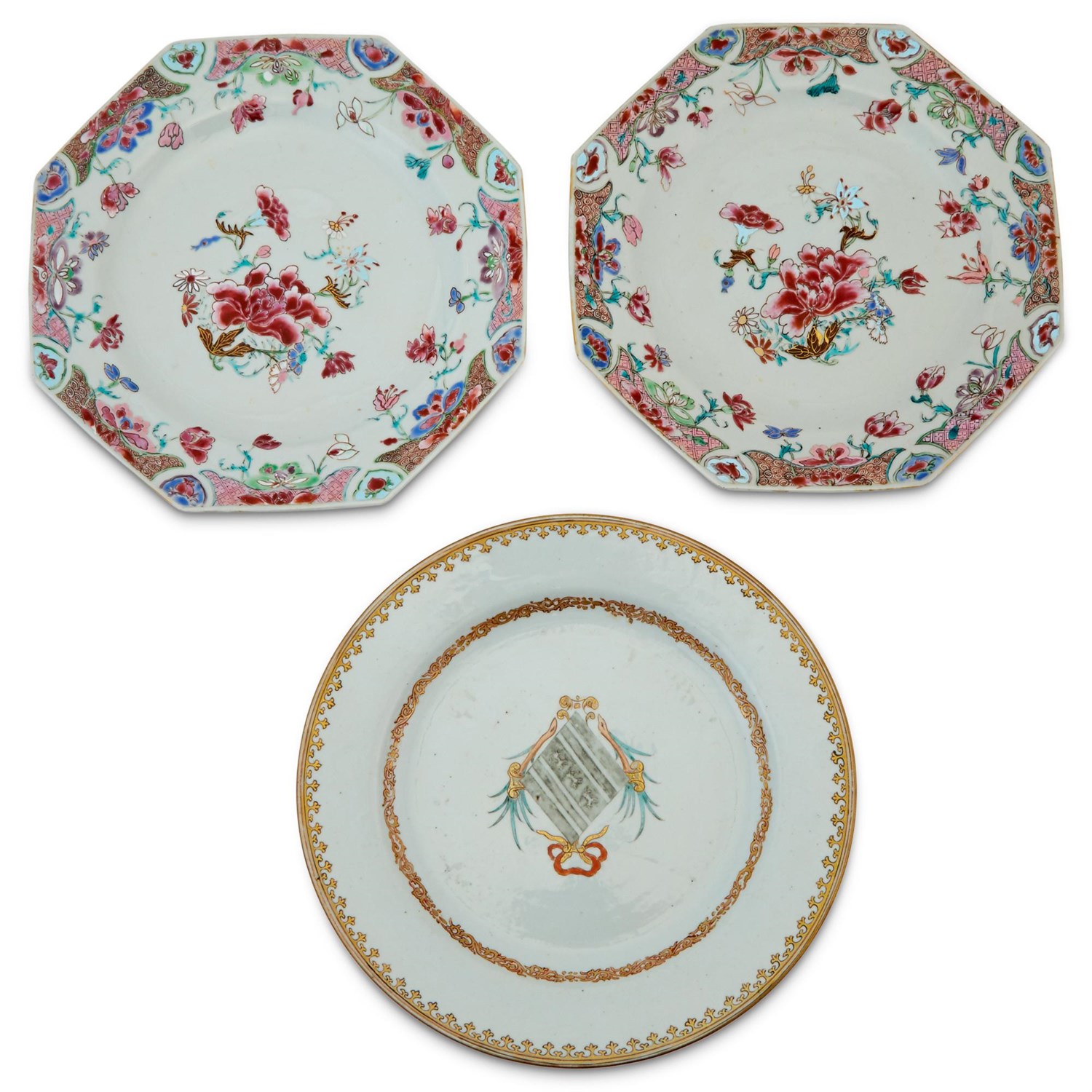 Lot 113 - Three Chinese Export Porcelain Plates