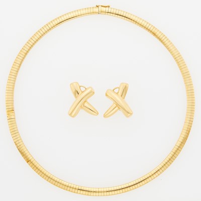 Lot 1022 - Gold Necklace and Pair of Gold 'X' Earrings