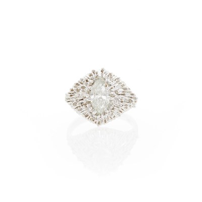 Lot 39 - White Gold and Diamond Ring