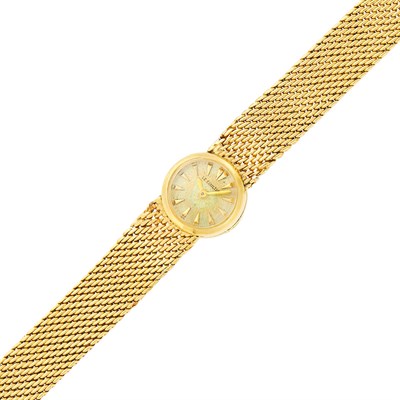 Lot 1181 - LeCoultre Gold Wristwatch