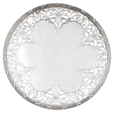 Lot 1245 - Graff Washbourne & Dunn Sterling Silver Footed Cake Plate
