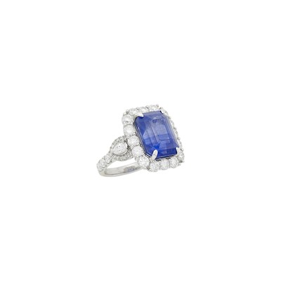 Lot 78 - White Gold, Sapphire and Diamond Ring