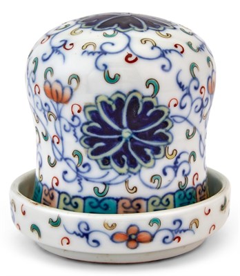 Lot 346 - A Chinese Doucai Porcelain Dice Shaker