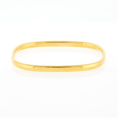 Lot 1003 - Attributed to Din Van Gold Bangle Bracelet