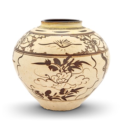 Lot 143 - A Chinese Sizhou Pottery Jar
