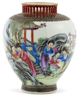 Lot 337 - A Chinese Enameled Porcelain Vase