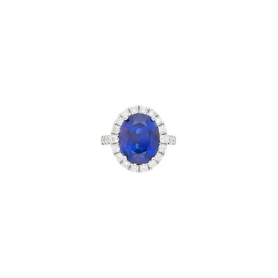 Lot 212 - Platinum, Sapphire and Diamond Ring