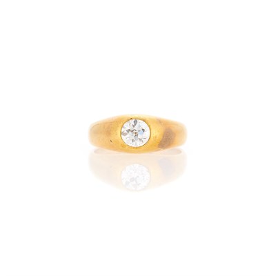 Lot 2075 - Gold and Diamond Gypsy Ring