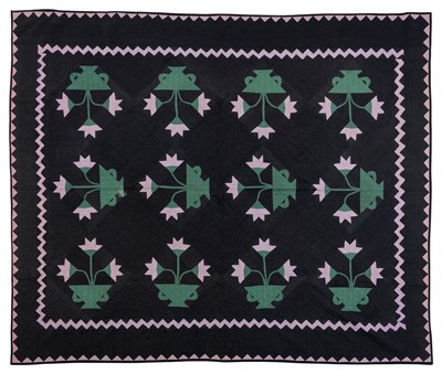 Lot 320 - Pieced Cotton Basket of Lilies Amish Quilt