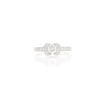Lot 1058 - Tiffany & Co. Platinum and Diamond Ring