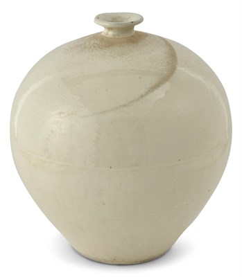 Lot 193 - A Large Chinese Cizhou White Vase