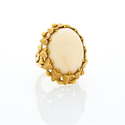 Lot 1161 - Attributed to George Schuler Gold and Angel Skin Coral Ring