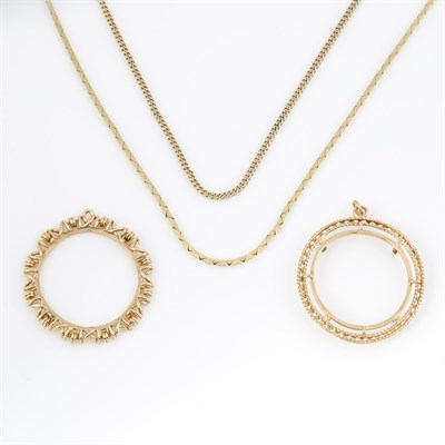 Lot 172 - Two Gold Pendants and Two Neck Chains, 14K 35...