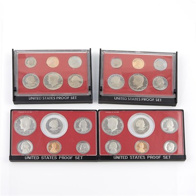 Lot 206 - Collection of 24 US Metal Coins: 1979 & 1980...