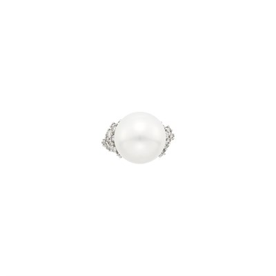 Lot 40 - White Gold, South Sea Cultured Pearl and Diamond Ring