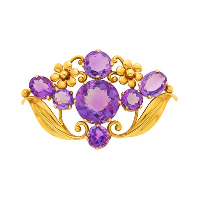 Lot 60 - Gold and Amethyst Brooch