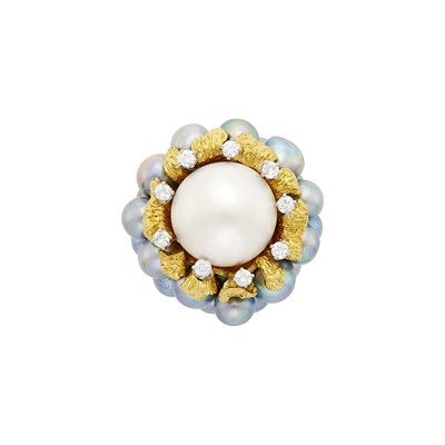 Lot 103 - La Triomphe Gold, Mabé and Gray Semi-Baroque Cultured Pearl and Diamond Flower Ring