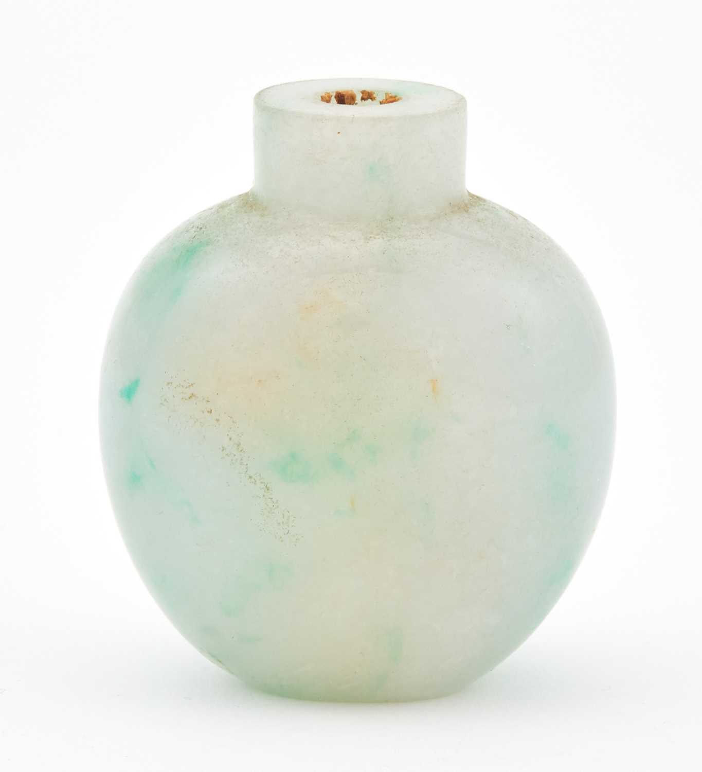 Lot 37 - A Chinese Jadeite Snuff Bottle