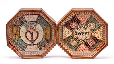 Lot 132 - Shellwork Sailor's Valentine