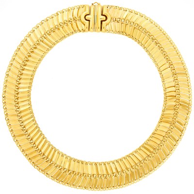 Lot 1035 - Gold Necklace