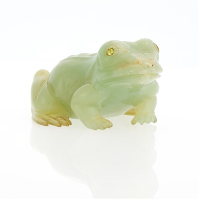 Lot 69 - Fabergé Carved Bowenite Model of a Frog Circa...
