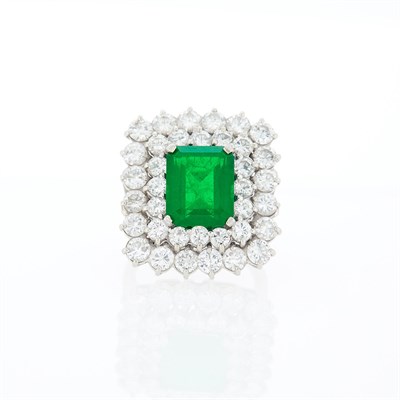 Lot 1161 - Platinum, Synthetic Emerald and Diamond Ring