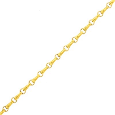 Lot 1102 - Gold Link Bracelet