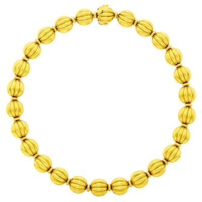 Lot 152 - Fluted Gold Bead Necklace