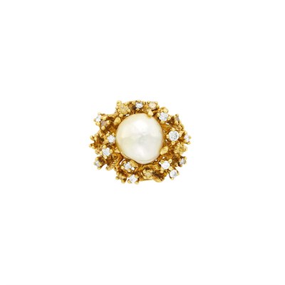 Lot 219 - Arthur King Gold, Baroque South Sea Cultured Pearl, Diamond and Colored Diamond Ring