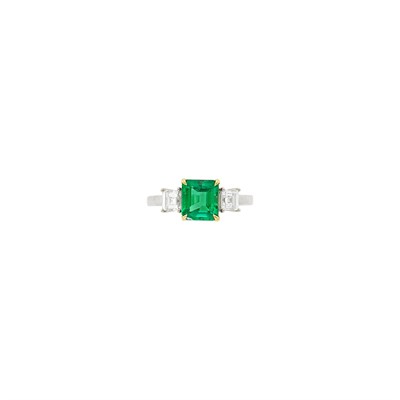 Lot 32 - Two-Color Gold, Emerald and Diamond Ring