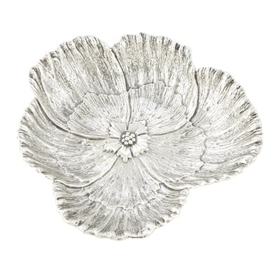 Lot 125 - Gianmaria Buccellati Sterling Silver Flower-Form Dish