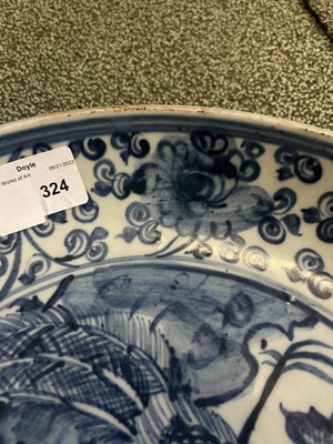 Lot 324 - A Chinese Blue and White Porcelain Dish