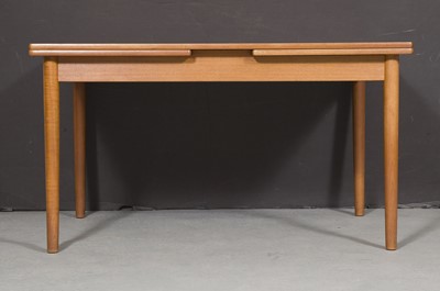 Lot 542 - Hans Wegner Teak "AT 316" Dining Table