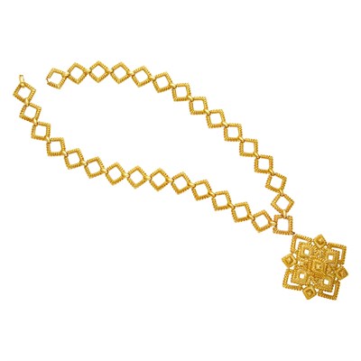 Lot 112 - Van Cleef & Arpels Gold Clip-Brooch Pendant-Necklace