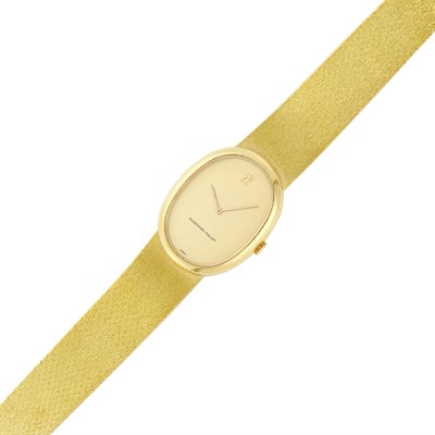 Lot 129 - Audemars Piguet Gold Wristwatch