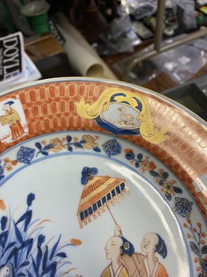 Lot 368 - A Chinese Export Porcelain Plate